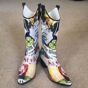 Corky's graphic rain boots.